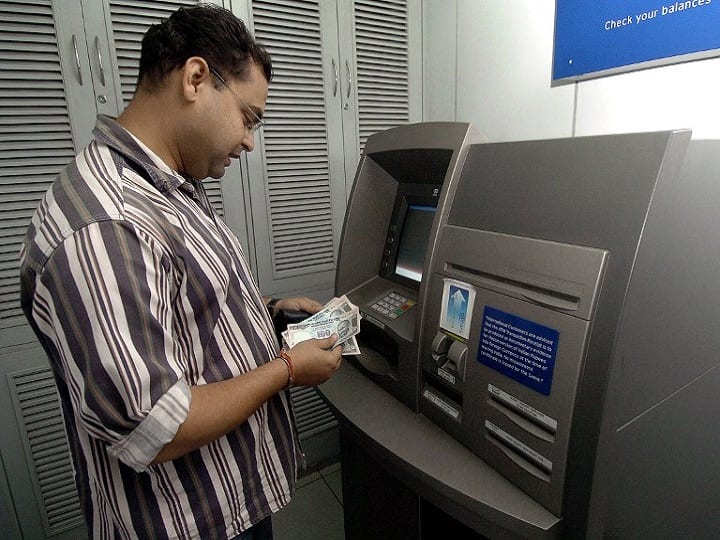 Failed ATM Transaction Due To Insufficient Fund Attracts Penalty. Know How  Much Your Bank Charges You!