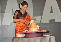 IN PICS: Kangana Ranaut PARTIES HARD With Ekta Kapoor, Anupam Kher & Others At Her House After Celebrating Birthday At Thalaivi Trailer Launch!