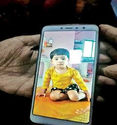 પૂરપાટ ઝડપે જતી ટ્રેનમાંથી પડેલી બાળકીનો આ રીતે થયો કુદરતી આબાદ બચાવ