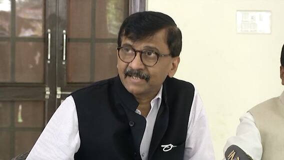 Sanjay Raut : विरोधकांना भिजलेले फटाके घेऊन फोडण्याची सवय, ते वाजत नाहीत : संजय राऊत