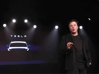 Elon Musk : टेस्ला कार बिटकॉईनने खरेदी करता येणार, इलॉन मस्क यांची घोषणा