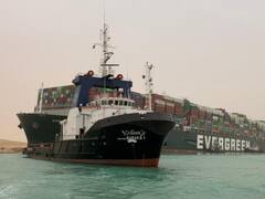 In Pics | सुएज कॅनॉलमध्ये फसलं महाकाय जहाज, समुद्रातही ट्रॅफिक जॅम