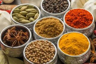 Immunity Booster Food: કોરોના સામે રક્ષણ આપે છે રસોડામાં રહેલી આ વસ્તુઓ