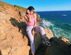 મિસ્ટ્રી બોય સાથે લૉસ એન્જિલસમાં મસ્તી કરતી જોવા મળી જાનવી કપૂર, તસવીરો સોશિયલ મીડિયા પર વાયરલ