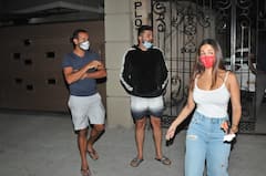 IN PICS | Malaika Arora Ups The Style Quotient As She Steps Out In The City In Ripped Jeans