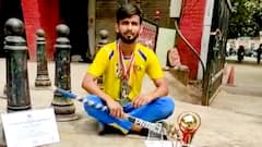 Prayagraj: National Hockey player forced to live on road
