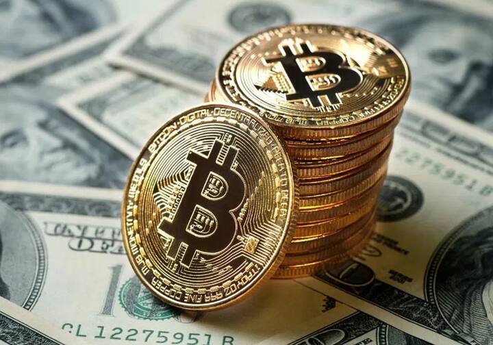 Bitcoin touches $64,000 high as traders eye coinbase listing बिटकॉइन की कीमत 64 हजार डॉलर के पार,  इस हैरतअंगेज तेजी के बारे में जानिए पूरी सच्चाई  