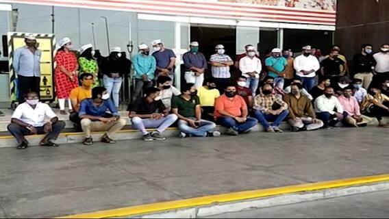 સુરતમાં શનિવાર-રવિવારે મોલ બંધ રાખવાના નિર્ણયનો વેપારીઓએ વિરોધ કર્યો