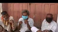 પહેલા માસ્ક પછી વાતઃઅમદાવાદમાં આ વિસ્તારના લોકોએ માસ્ક ન પહેરવા અંગે કરી બહાનાબાજી, જુઓ વીડિયો