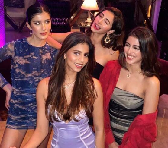 Navya is friends with popular star-kids of Bollywood including Suhana Khan, Ananya Panday and Shanaya Kapoor and they often party together when in Mumbai. [pic credit: Instagram/Navya Nanda]