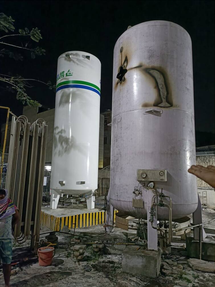 explosion of closed oxygen tank at Shri Markandey Sahakari Hospital in Solapur सोलापुरातील श्री मार्कंडेय सहकारी रुग्णालयात बंद ऑक्सिजन टाकीचा स्फोट झाल्याने खळबळ, जीवितहानी नाही