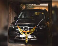 ਅਨਿਲ ਕਪੂਰ ਨੇ ਪਤਨੀ ਨੂੰ ਜਨਮ ਦਿਨ 'ਤੇ ਗਿਫ਼ਟ ਕੀਤੀ ਇੰਨੇ ਕਰੋੜ ਦੀ ਕਾਰ, ਵੇਖੋ ਤਸਵੀਰਾਂ