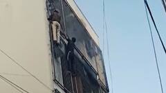 Video Viral: Delhi Police constable rescues 3 people trapped in the fire