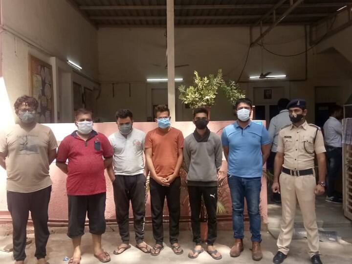 6 persons arrested by Ahmedabad cyber crime in fraud with people on name of investment in share market Ahmedabad : શેર બજારના નામે રોકાણનો કોલ આવે તો આવી ભૂલ કરતા નહીં, નહીતર......