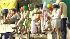Bharat Bandh Live - ਦੇਸ਼ ਭਰ 'ਚ ਕਿਸਾਨਾਂ ਦਾ ਚੱਕਾ ਜਾਮ, ਆਵਾਜਾਈ ਠੱਪ, ਦੇਖੋ ਤਸਵੀਰਾਂ