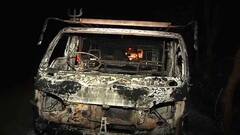 WB Election 2021: জঙ্গলমহলে মাওবাদী কায়দায় পুড়িয়ে দেওয়া হল ভোটকর্মীদের গাড়ি, ফিরল সন্ত্রাসের আতঙ্ক