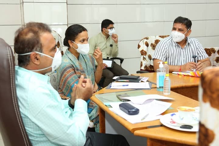 Ahmedabad Corona update : Health Principal Secretary Jayanti Ravi visit civil hospital after hike corona cases Ahmedabad : શહેરમાં કોરોનાના કેસો વધતાં રૂપાણી સરકારે ક્યાં ટોચનાં અધિકારીને સિવિસ હોસ્પિટલ દોડાવ્યાં  ? 