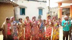 West Bengal Election 2021: এবারই প্রথম ভোটার হয়েছেন, ভোট দিয়ে খুশি পুরুলিয়ার গোটা গ্রাম