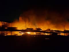 Pune Fire | पुण्यातील कॅम्प परिसरातील फॅशन स्ट्रीटमध्ये भीषण आग