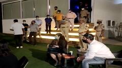 Nashik Hookah Party Raid : फार्महाऊसवर छापा मारून नाशिक ग्रामीण पोलिसांनी हुक्का पार्टी उधळली