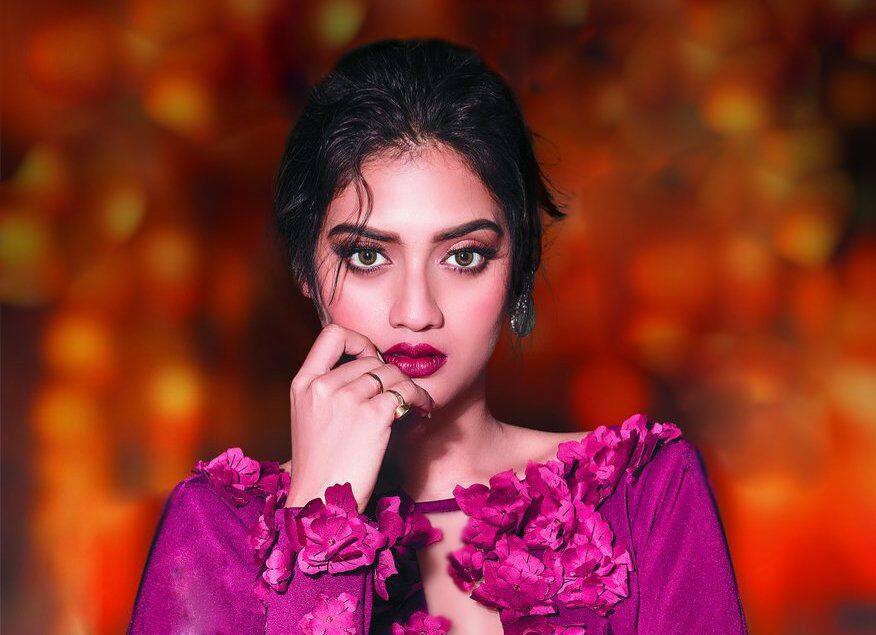 WB Election 2021: TMC Nusrat Jahan rally loosing temper in Ashoknagar, video became viral WB Election 2021: '১ ঘণ্টার ওপর র‌্যালি মুখ্যমন্ত্রীর জন্যও করি না!' নুসরতের ভাইরাল ভিডিও ঘিরে বিতর্কে তৃণমূল