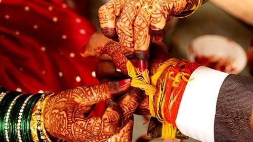 safe house for intercaste couples in delhi சாதி, மதம் மறுத்த மணமக்களுக்கு பாதுகாப்பு இல்லங்களை அறிமுகப்படுத்துகிறது டெல்லி அரசு..