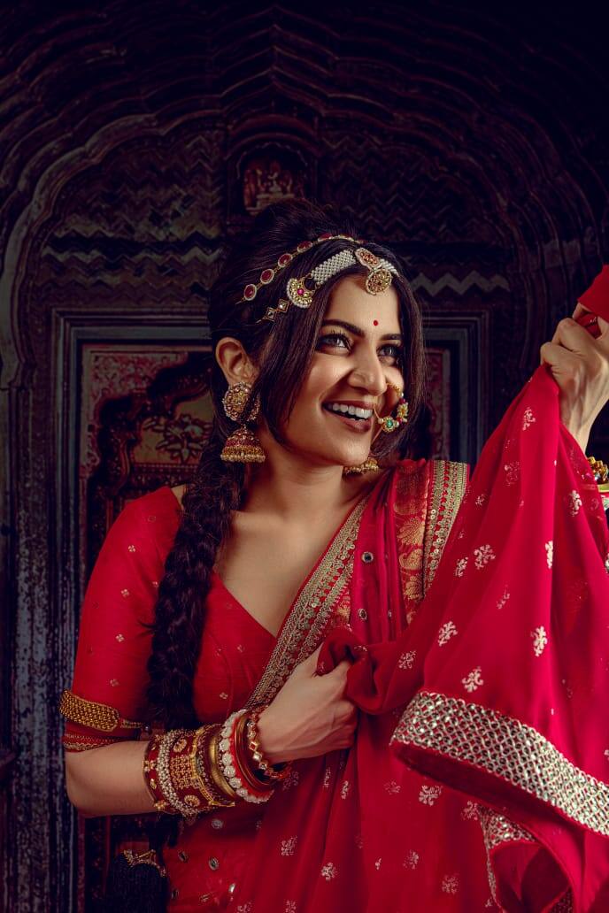 DD Nelakandan Ethnic Photoshoot