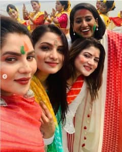 Holi 2021: প্রচারে ব্যস্ত রাজ, একাকী দোল কাটাতে হল শুভশ্রীকে