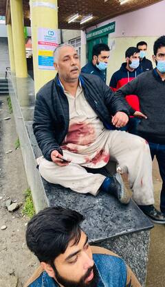 Breaking : J&K- ਸੋਪੋਰ 'ਚ BJP ਦੇ ਸੂਬਾ ਸਕੱਤਰ 'ਤੇ ਅੱਤਵਾਦੀ ਹਮਲਾ,SPO ਸਣੇ 2 ਦੀ ਮੌਤ