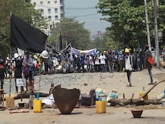 Myanmar coup:  म्यानमारमध्ये रक्तरंजित रविवार, लष्करशाहीविरोधात प्रदर्शन करणाऱ्या 114 हून अधिक लोकांना मारण्यात आल्याचे वृत्त