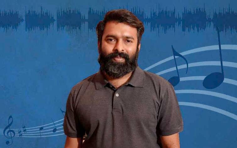 fun with my dearest folk band of chiyaan 60 says santhosh narayanan ‛சியான் 60’ படக்குழுவினரோடு சந்தோஷ் நாராயணன் ஆடிய டான்ஸ் ‛வைரல்’