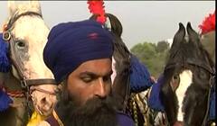 Hola Mohalla - ਨਿਹੰਗ ਸਿੰਘਾਂ ਵੱਲੋਂ ਦਿਖਾਏ ਗਏ ਜੰਗਜੂ ਕਰਤਬ