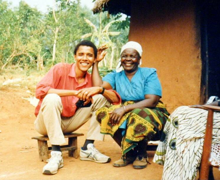 Sarah Obama matriarch of Obama family branch in Kenya has died in the age 99 முன்னாள் அமெரிக்க அதிபர் ஒபாமாவின் பாட்டி காலமானார் - அற்புத வாழ்வை கொண்டாடுவேன் என ஒபாமா புகழாரம்..