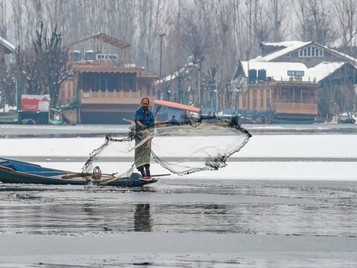 Jammu Kashmir Houseboats Policy Houseboats Moored In Nigeen, Dal Lakes To Be E-Registered Within 30 Days J&K Houseboats Policy: Houseboats Moored In Nigeen, Dal Lakes To Be E-Registered Within 30 Days