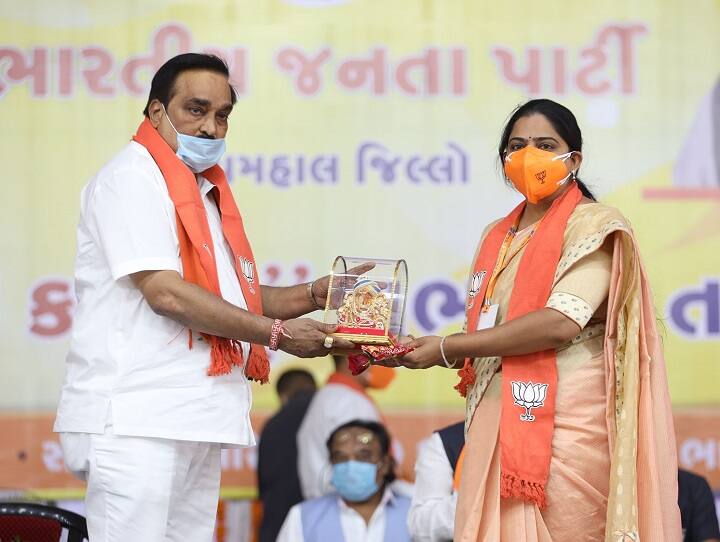 Morva Hadaf by poll: BJP gave ticket to Nimisha Suthar, Congress gave ticket to Suresh Katara Morva Hadaf By Poll: કોની કોની વચ્ચે જામશે જંગ? કોંગ્રેસ પછી ભાજપે પણ જાહેર કર્યા ઉમેદવાર