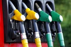 Petrol Diesel Price: দ্বিতীয় দফা ভোটের আগে স্বস্তি, কমল পেট্রোল ও ডিজেলের দাম