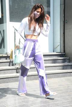 Disha Patani Pics: ‘কুল-ক্যাস্যুয়াল’ লুকেই সুপারহট দিশা পাটানি