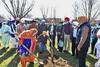 USA 'ਚ ਗੋਰਿਆਂ ਨੇ ਪੰਜਾਬੀਆਂ ਨਾਲ ਰਲ ਕੇ ਮਨਾਇਆ 'ਸਿੱਖ ਵਾਤਾਵਰਣ ਦਿਵਸ'