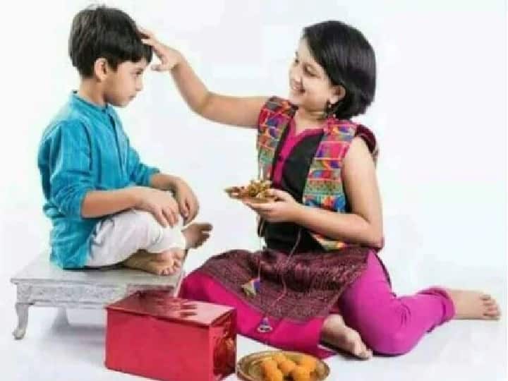 To know  auspicious time significance and puja ceremony of Holi Bhai Dooj Holi Bhai Dooj 2021: જાણો હોળી ભાઇબીજનું શું છે મહત્વ, આ પર્વ ક્યાં અને કેવી મનાવાય છે?