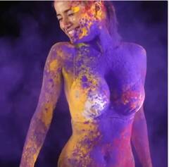 In Pics: ਪੂਨਮ ਪਾਂਡੇ ਨੇ ਬੀ ਟਾਊਨ ਵਿੱਚ ਸਭ ਤੋਂ ਹੌਟ ਅੰਦਾਜ਼ ਵਿੱਚ ਕੀਤਾ Holi Celebration, ਵੇਖੋ ਖਾਸ ਤਸਵੀਰਾਂ