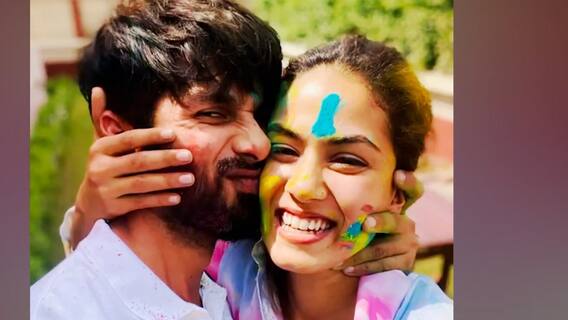 B-Town celebrates Holi in romantic and colourful way | Khabar Filmy Hai (30 Mar 2021)