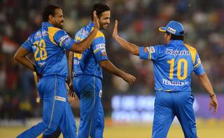 Irfan Pathan Coivd-19 Positive: ગુજરાતનો પૂર્વ સ્ટાર ક્રિકેટર કોરોનાની ઝપેટમાં, તાજેતરમાં રમ્યો હતો સચિન સાથે