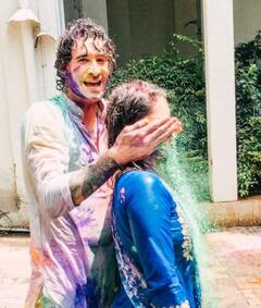 IN PICS: Sunny Leone's Holi Celebration With Husband Daniel Weber & Kids!