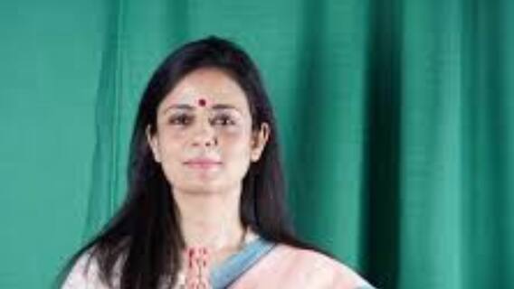 West Bengal Election 2021: মমতাকে রোহিঙ্গা গোত্রের বলে আক্রমণ গিরিরাজ সিংহর, পাল্টা মহুয়ার বললেন...