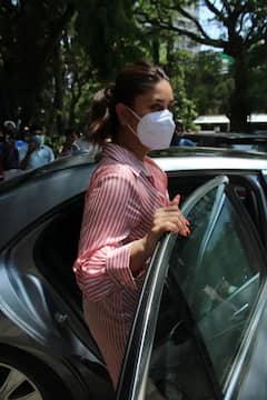 Kareena Kapoor Khan: কোন পোশাকে ফের লাইমলাইটে করিনা? দেখুন ছবি