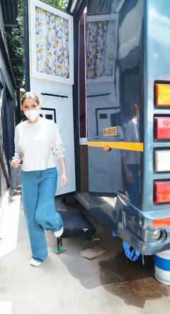 Anushka Sharma: সন্তান জন্মের মাত্র দু'মাসের মধ্যেই কাজে ফিরলেন অনুষ্কা