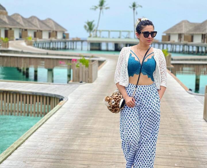 'ফাগুন বউ' খ্য়াত মহুল কয়েকদিন আগেই বিশেষ বন্ধু অঙ্কুশের সঙ্গে মলদ্বীপ গেছেন ছুটি কাটাতে।