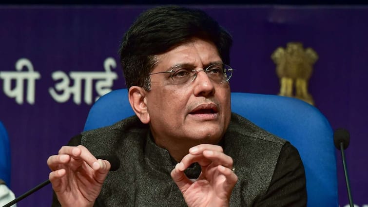 Piyush Goyal will be the leader of the house in Rajya Sabha, replacing Thaawarchand Gehlot ਮੌਨਸੂਨ ਸੈਸ਼ਨ ਤੋਂ ਪਹਿਲਾਂ ਪੀਯੂਸ਼ ਗੋਇਲ ਨੂੰ ਮਿਲੀ ਵੱਡੀ ਜ਼ਿੰਮੇਵਾਰੀ