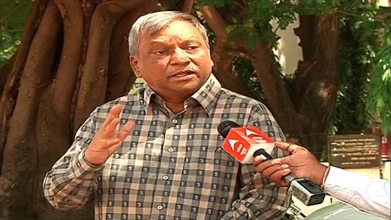 Web Exclusive | ज्येष्ठ साहित्यिक शरणकुमार लिंबाळे यांना प्रतिष्ठेचा सरस्वती सन्मान पुरस्कार