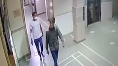 ભૂજથી ફરાર આરોપી નિખિલ દોંગાના CCTV ફૂટેજ આવ્યા સામે, હોસ્પિટલમાંથી કારમાં ફરાર થતો દેખાયો